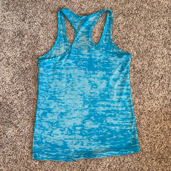 Workout top bundle - Picture 9 of 9
